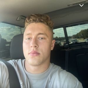 Meet your Posher, Chase